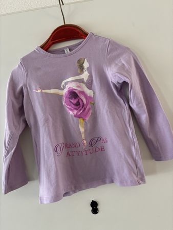 schönes Langarmshirt Gr. 98