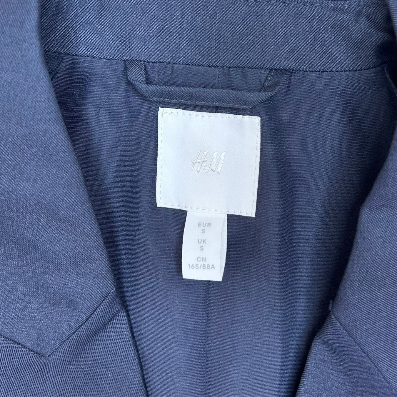 H&M Completi & Tailleur: H&M Suit - Blazer and Pants – Usato da St. Gallen venduto da look-twice 3