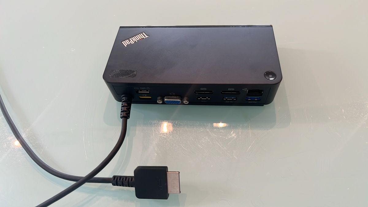 Lenovo Docking station: Lenovo ThinkPad OneLink+ Docking Station – Usato da Männedorf venduto da Phoebos