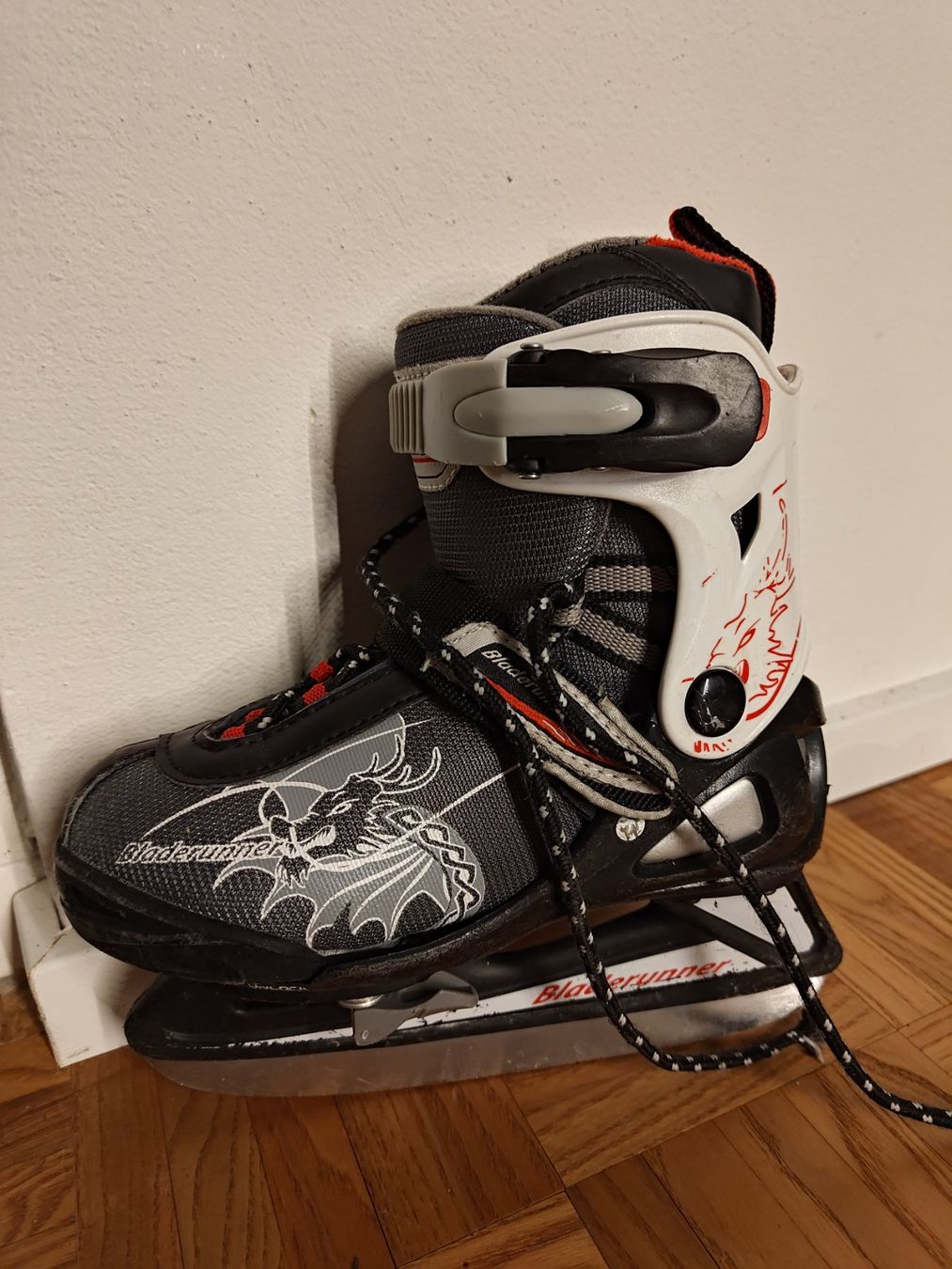 Schlittschuhe: Kinderschlittschuh – Gebraucht aus Hinwil von grb02 5