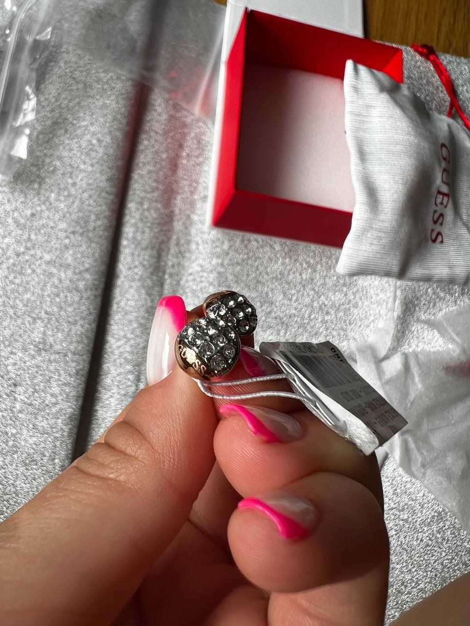 Guess Orecchini pendenti & Orecchini a lobo: NEW guess ohrringe – Nuovo e nell'imballaggio originale da Riehen venduto da edu_92w7 4