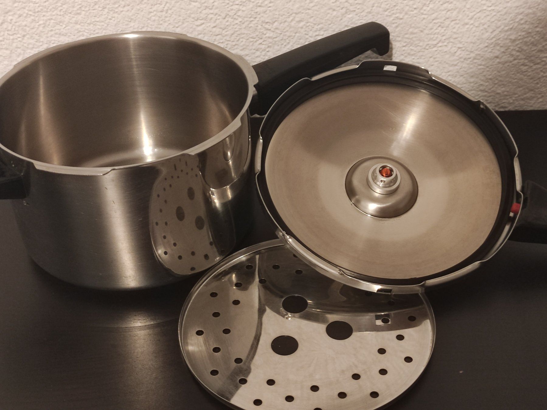 Duromatic Casseroles: Dampfkochtopf Rikon Duromatic 5 Liter – D'occasion à Winterthur par pro_hy9j 1