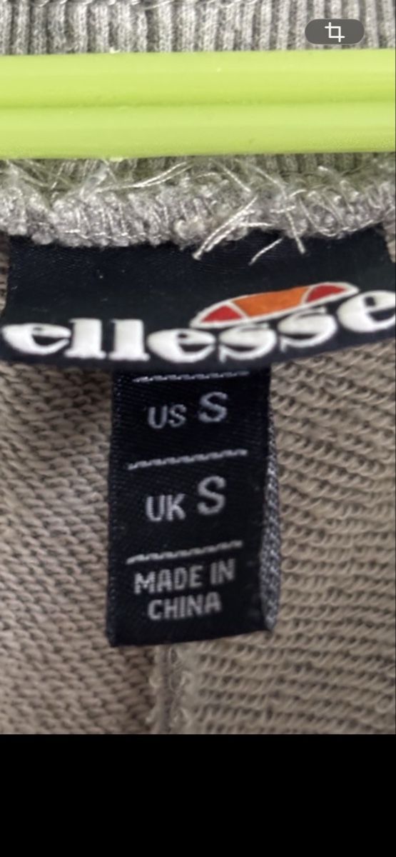 Ellesse Pantalons: Ellesse Trainerhose gr s – D'occasion à Allschwil par selake990673 4