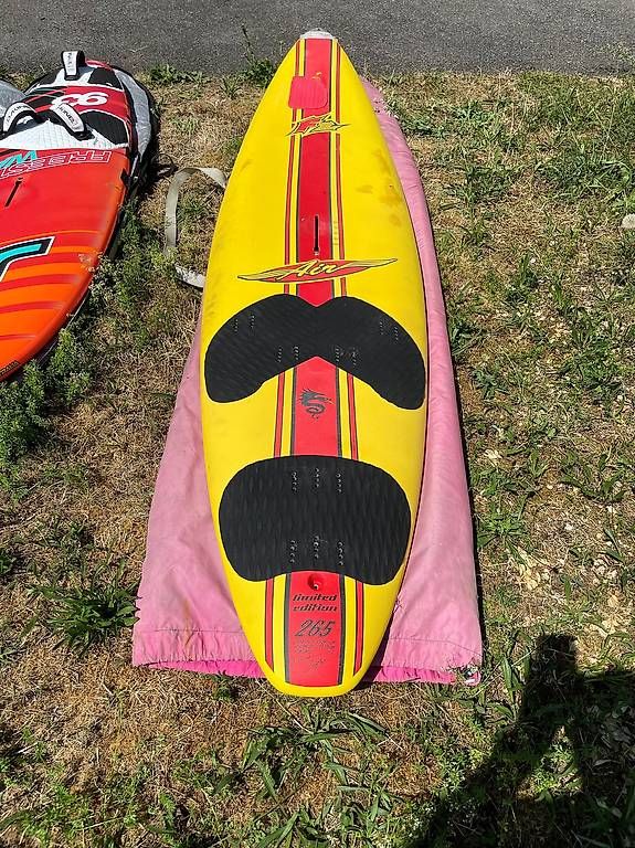 Tavole da surf e di nuoto: Surfboard F2 Air Limited Edition 115 – Usato da Schwanden-Brienz venduto da Belvedere_