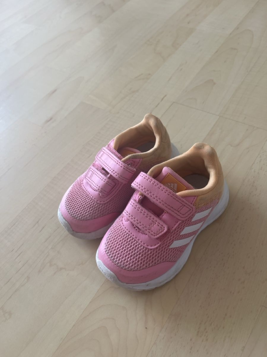 Adidas Scarpe per ragazze: Adidas, Gr.20 – Usato da Gams venduto da Lena2024
