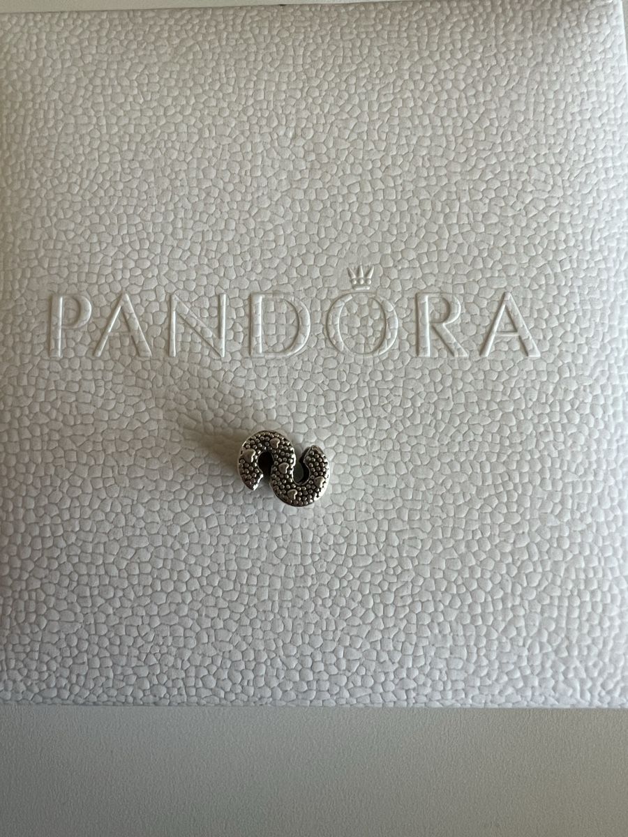 Pandora Pendentifs: Pandora Charm S – D'occasion à Toffen par Vanessa_Germann 1