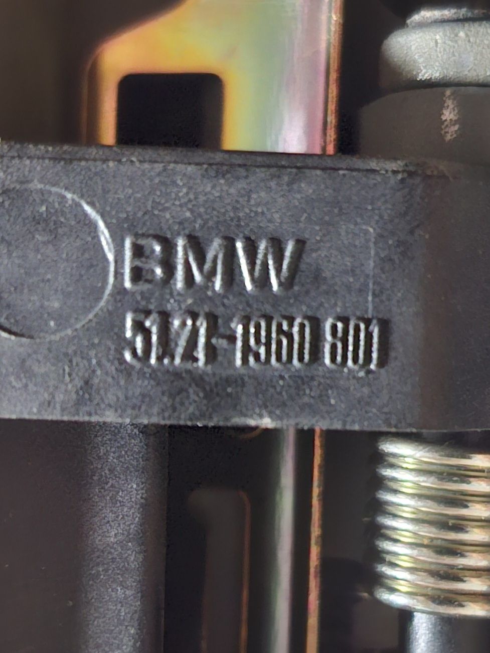 BMW Tutti pezzi di ricambio auto: BMW E 36 Türaussengriff links NOS – Nuovo e nell'imballaggio originale da Aadorf venduto da classicpower02 2