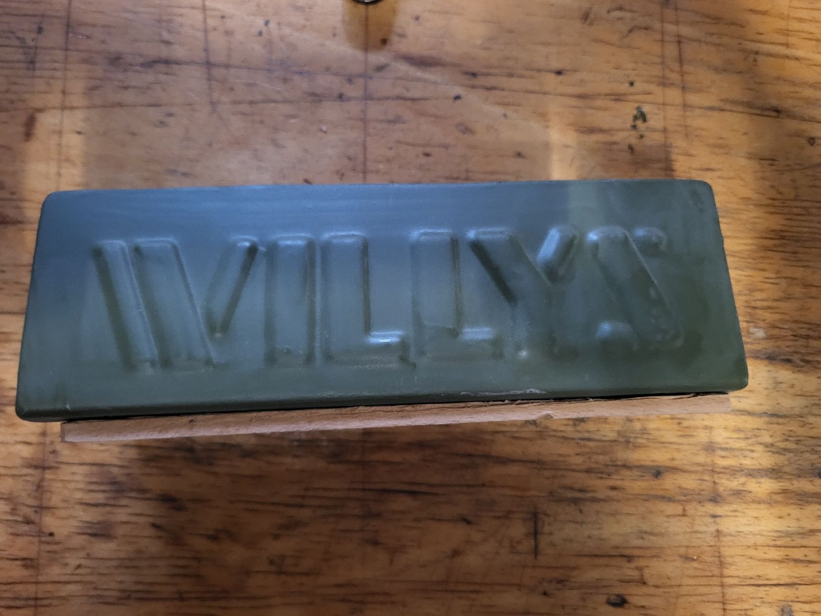 Schilder: Willys Blechschild – Gebraucht aus Obermumpf von Dustie