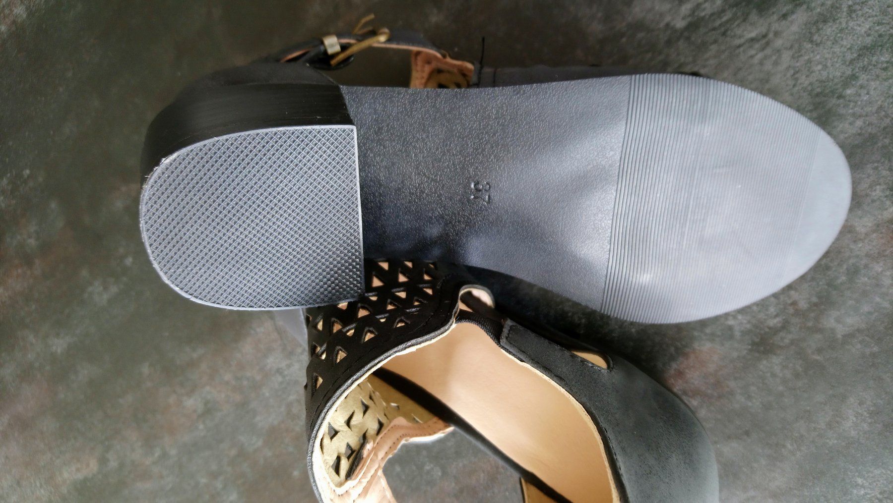 Damenschuhe: Wunderschöne Sandaletten, schwarz, Gr. 37, neu – Neu (gemäss Beschreibung) aus Boll von frauweber 4