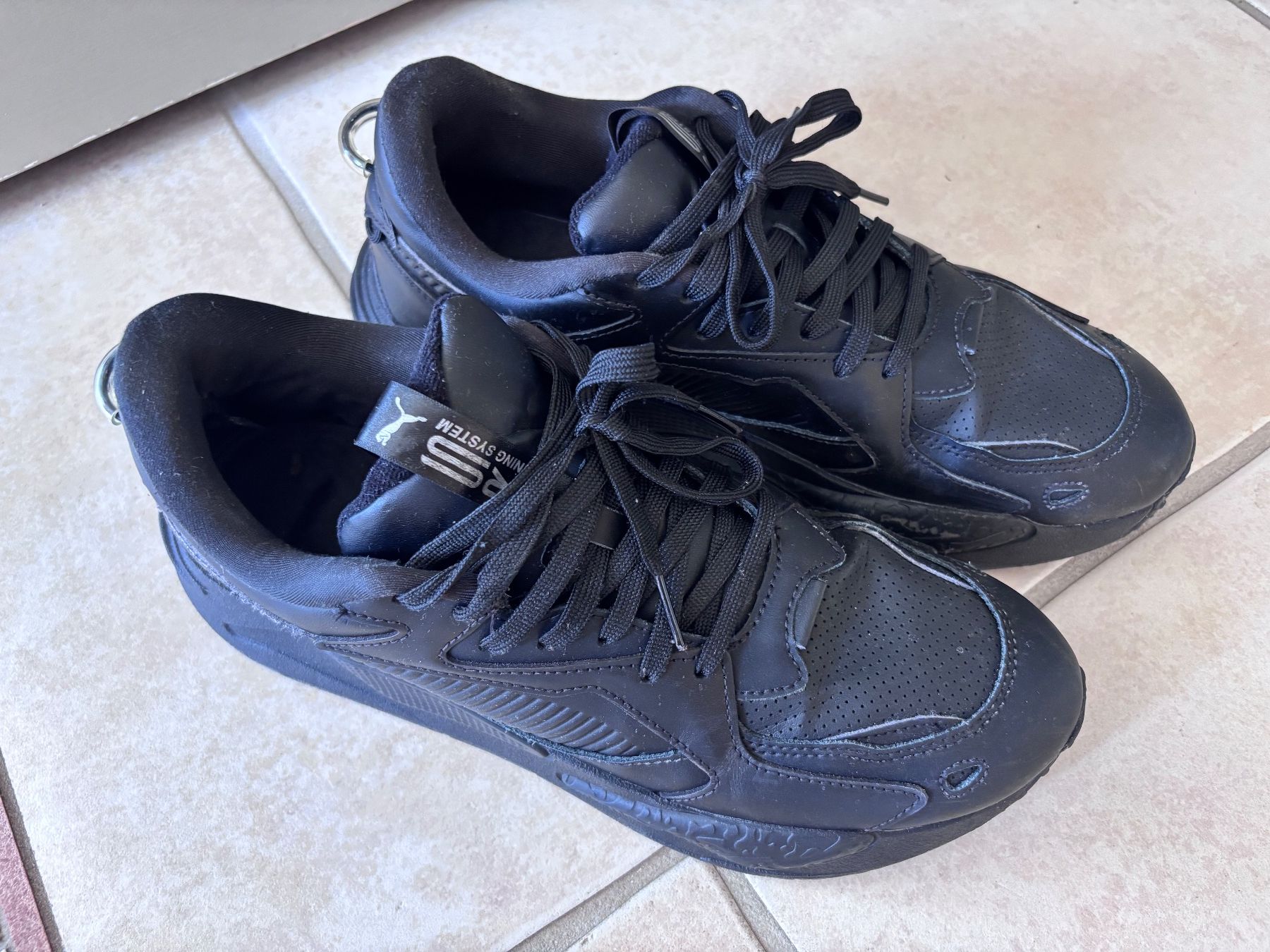 Puma Scarpe da uomo: Puma Seaker Running System 44 – Usato da Balsthal venduto da Uroby