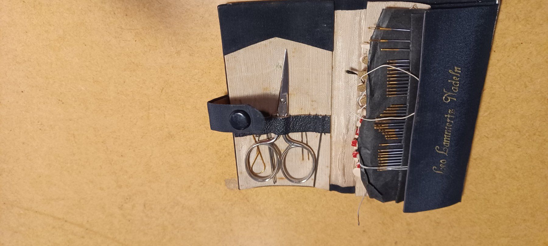 Altro in Bricolage: Bernina - Nähetui - Sammler – Usato da Niederneunforn venduto da Herrera 5