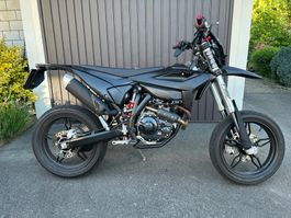 Supermoto Beta RR 4T 125 LC Motard, 2024