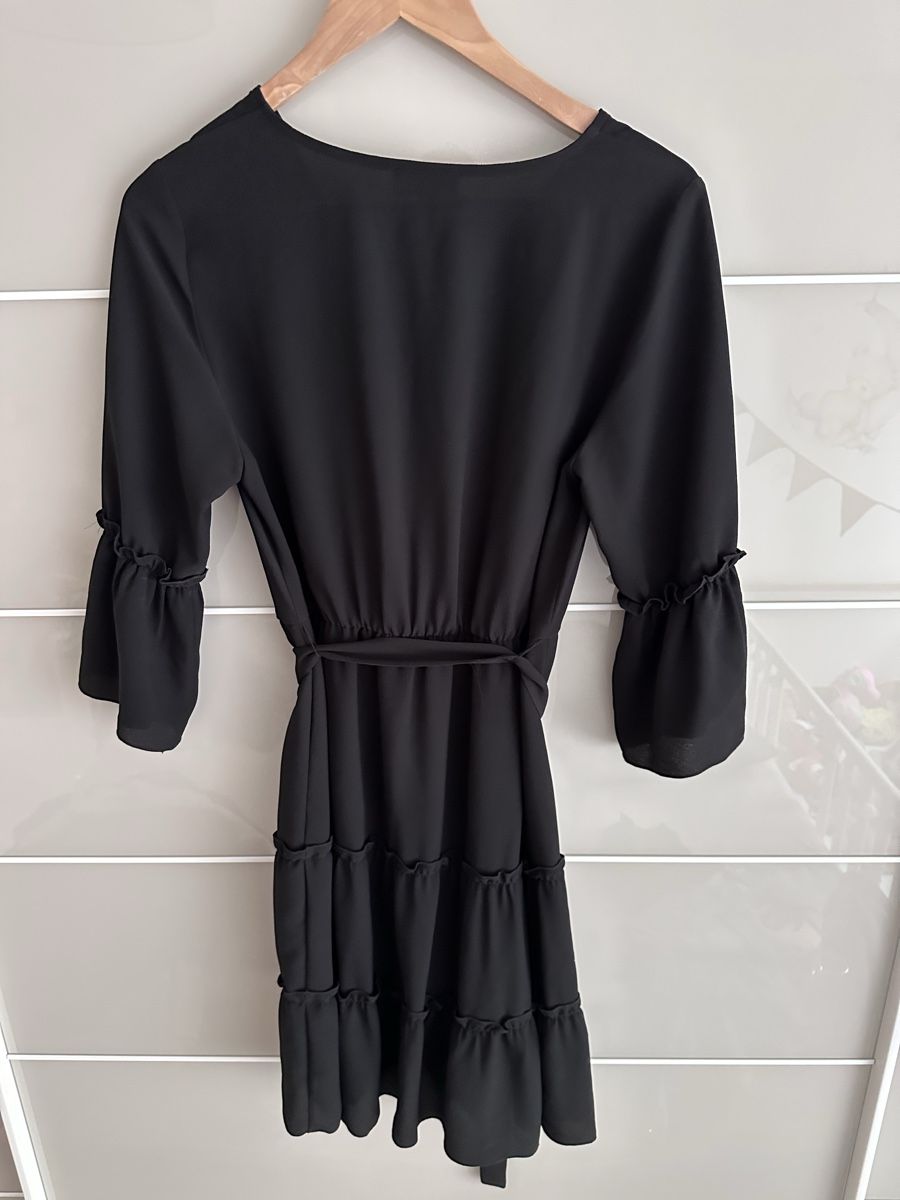 Kleider: Schönes schwarzes Kleid, Grösse 38 – Gebraucht aus Basel von Meli-92 3