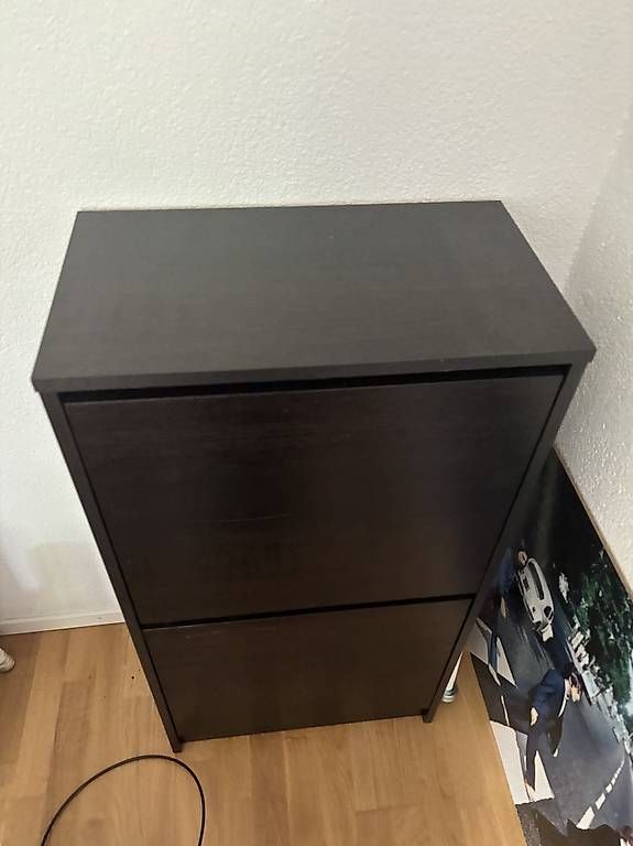 Scaffali: Schwarzes Schuhregal mit zwei Etagen – Usato da Wabern venduto da chi_22yw