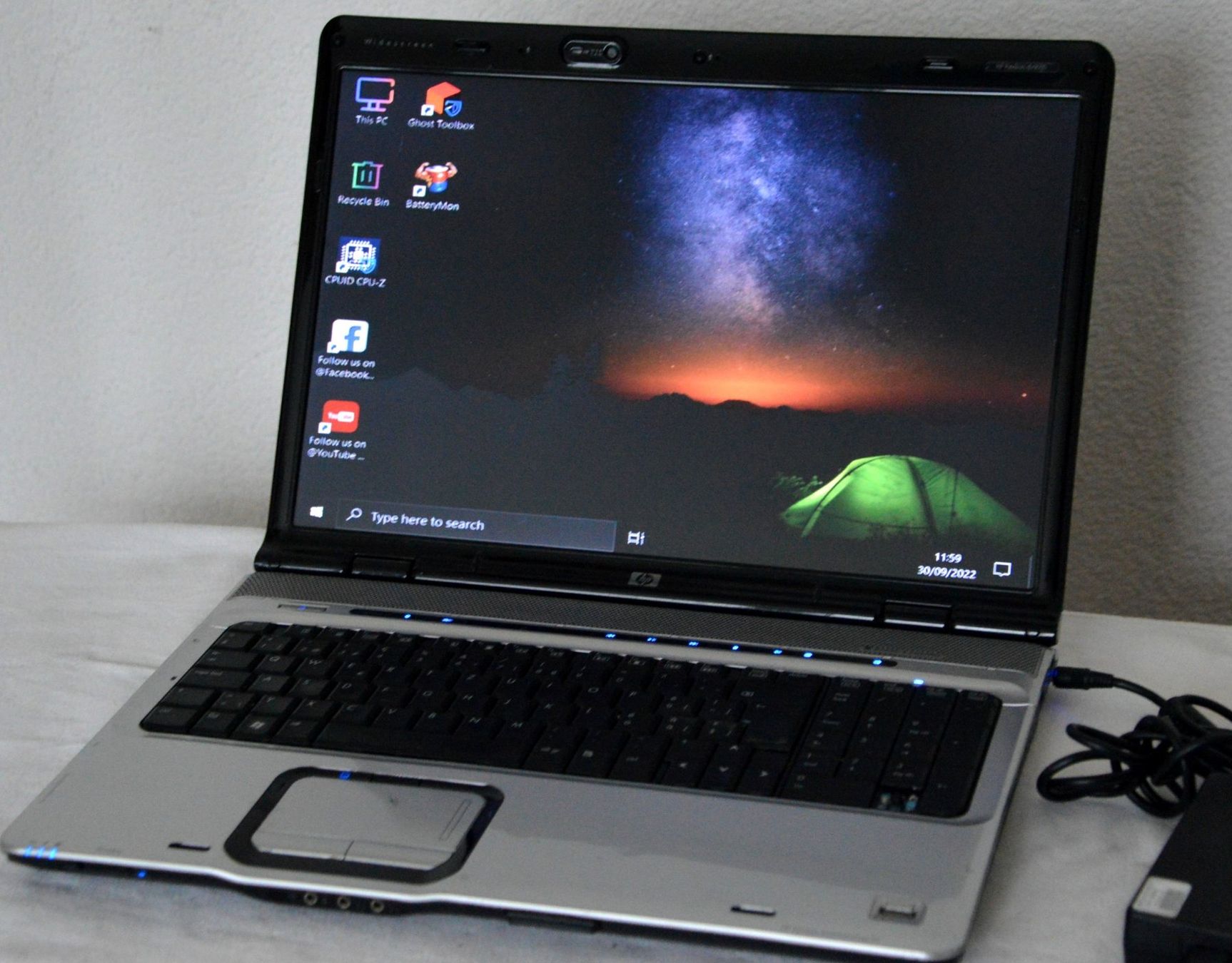 Compaq Notebooks: Laptop Compaq Pavilion DV9500 HDMI 17,3' – Gebraucht aus Collonges von arashee 1