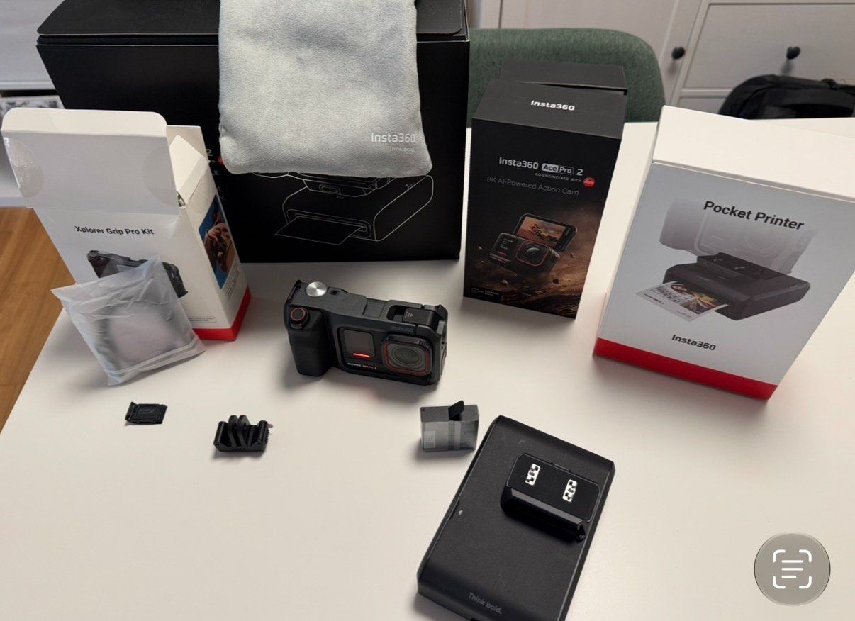 Insta360 Action Cam: Insta360 Ace Pro 2 Flash Print Bundle neuwertig komplette – D'occasion à Staufen par KenHan