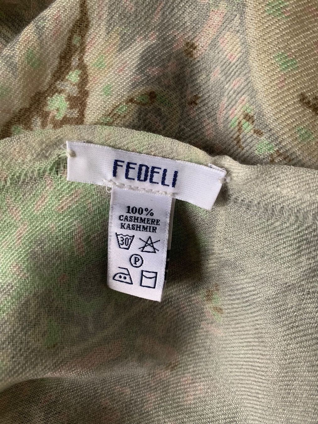 Foulard & Sciarpe: Fedeli Schal – Nuovo (secondo la descrizione) da Winterthur venduto da 11.11 2