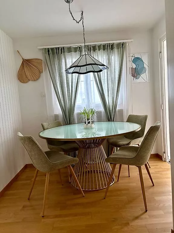 Tavoli: Wunderschöner Tisch – Usato da Mühleberg venduto da ver_th2t