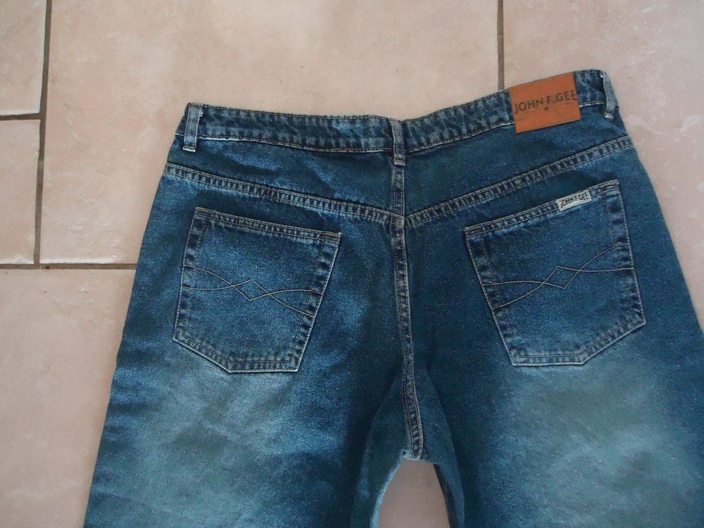 Jeans Corti Strappati Grigi Neri da Uomo Estivi Pantaloncini di Jeans in Cotone Elasticizzato Slim Fit Pantaloni da Uomo Sottili da Uomo (D 28