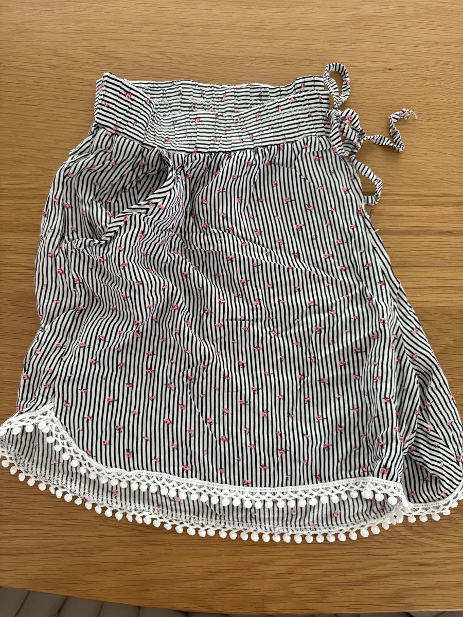Hosen: Pantaloncini a righe bianche e nere – Gebraucht aus S. Antonino von LIKA91 2