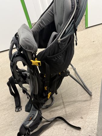 Deuter Kindertrage Wanderrucksack guter Zustand