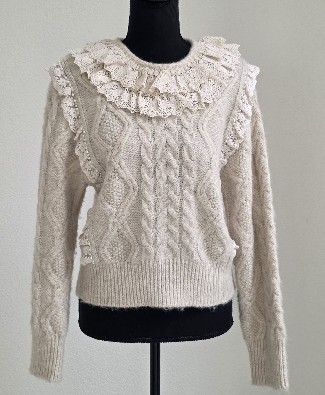 Zara Maglioni & Felpe: Zara Pullover Strick mit Spitze Perlen beige Grösse S – Nuovo (secondo la descrizione) da Rheinsulz venduto da Gilea