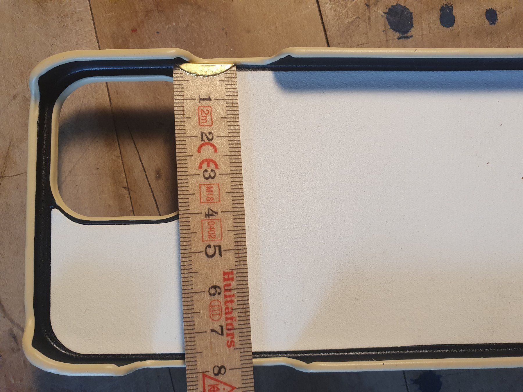 Mrséy Cover & Protezioni schermo: MRSEY Handyschutzhülle beige mit Kette – Usato da Zürich venduto da loosebone 3