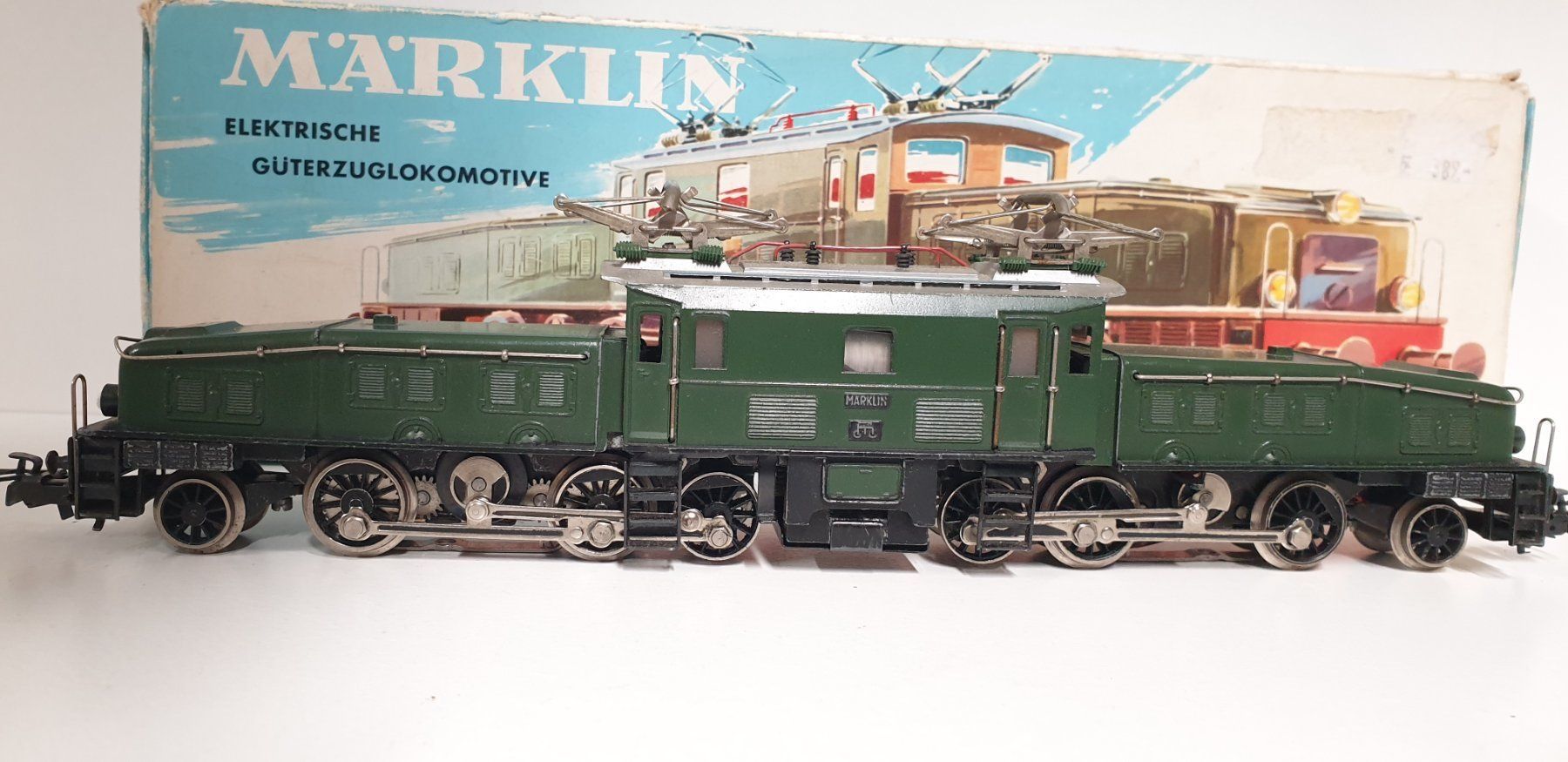Märklin Modelleisenbahnen: Märklin SBB Krokodil H0/AC 3015 – Gebraucht aus Neuenhof von ludovicco 2