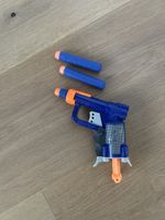 Nerf Spielzeugpistole blau mit 2 Darts 