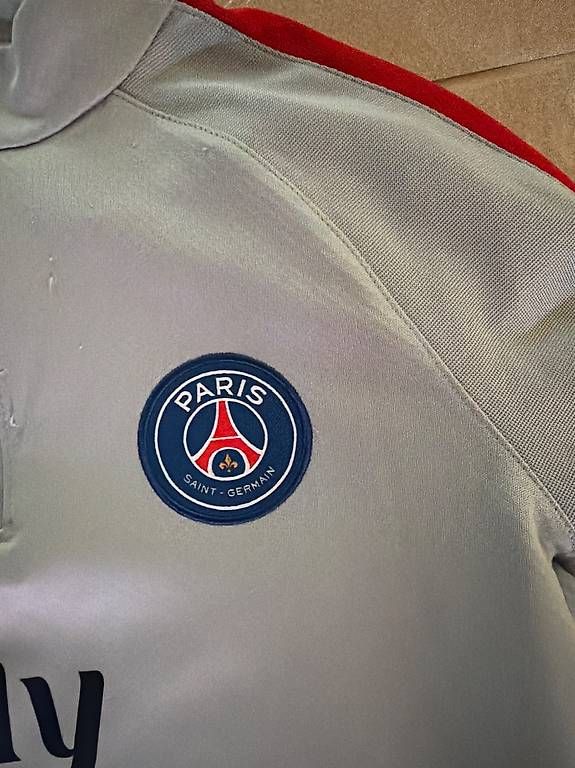 Anzüge, Sport- & Funktionsanzüge: PSG Trainingsanzug – Gebraucht aus Pfäffikon ZH von gattomatto 2