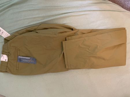 Hosen Brax Grösse 44/34 mit Etikett Relaxed Fit