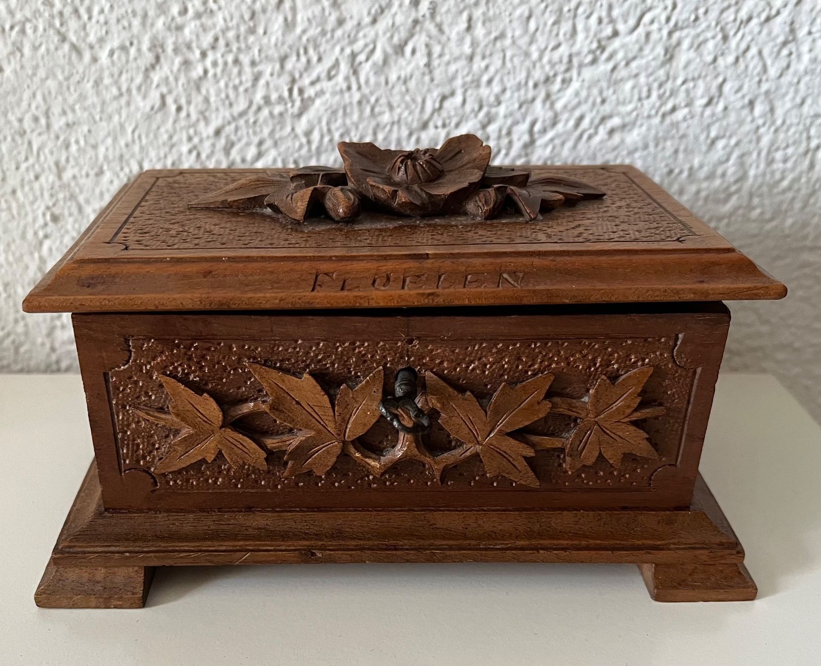 Cassapanche: Schmuck Schatulle / Box antik Brienz ? – Usato da Kirchleerau venduto da Piroska05