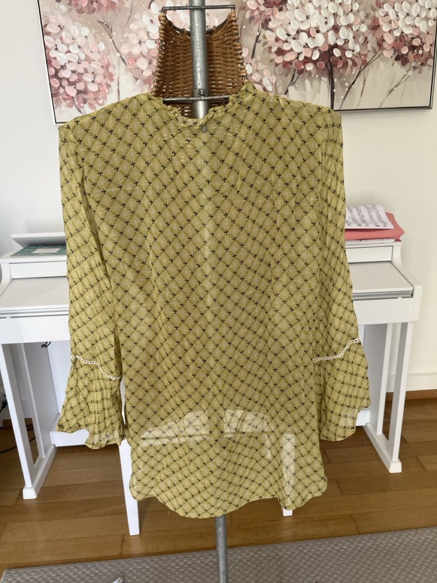 Nile Blusen: Bluse NILE mit Schnürung und Weiten Ärmeln, S – Gebraucht aus Solothurn von Bobesch08 4