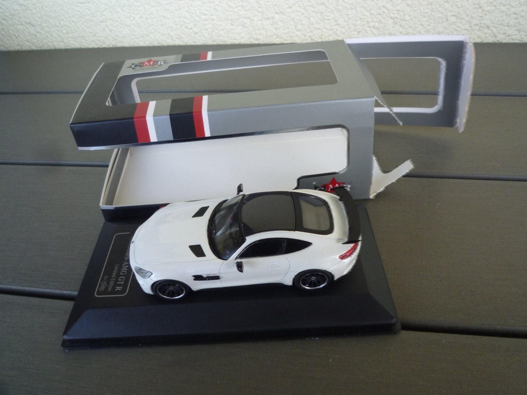 Mercedes-Benz Modellini d'auto: Mercedes AMG GT R – Nuovo e nell'imballaggio originale da Flawil venduto da Imperiosud 6