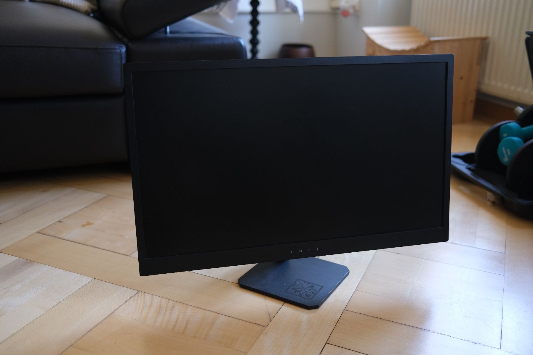 Monitor: Écran PC HP OMEN 24" en excellent état – Usato da La Chaux-de-Fonds venduto da Thoma_barben