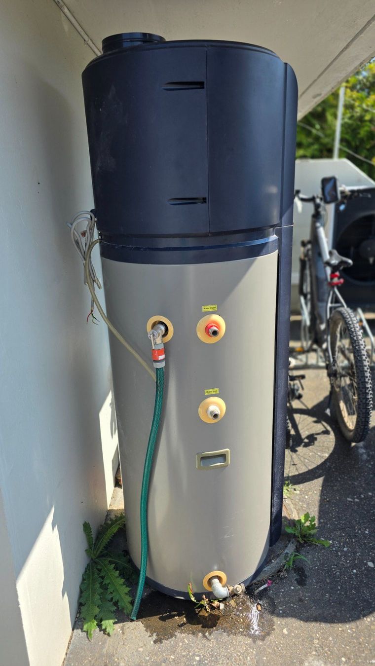 Sanitär: Wärmepumpenboiler 200 Liter – Gebraucht aus Gelterkinden von Mohli0 1