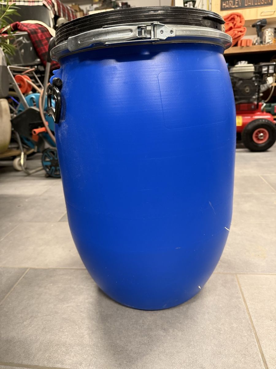 Contenitori & Simili: Zwei Kunststoffbehälter 60l – Usato da Schlattingen venduto da Micky2013