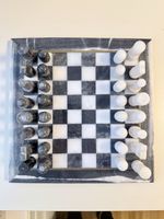 Schachspiel aus echtem Marmor