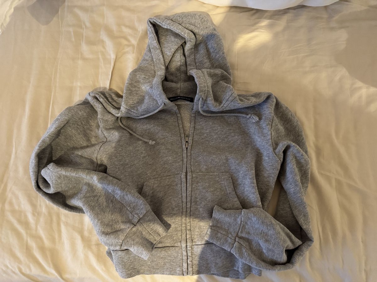 Brandy Melville Giacche: Brandy Melville 2 x Sweatshirtjacken – Usato da Teufen AR venduto da chi_h55m 1