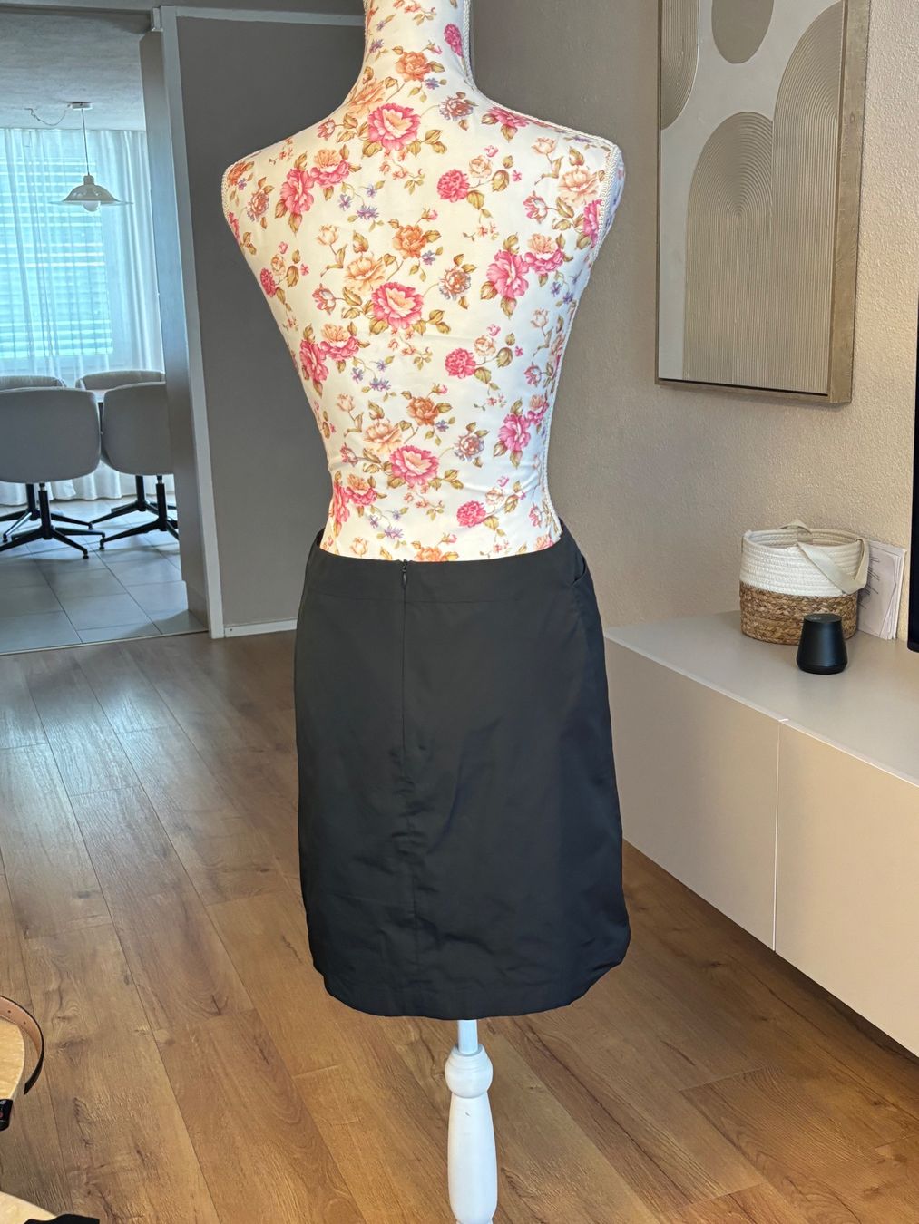 Jil Sander Jupes: Jil Sander Black Skirt – D'occasion à St. Margrethen SG par dijanaO 2