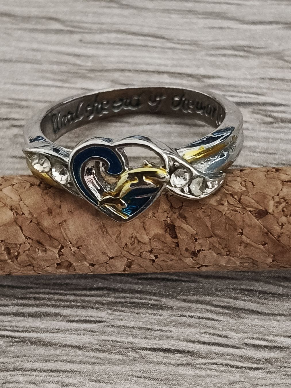 Anelli: Ring mit Delfin-Herz, Grösse 18, Neuwertig. – Usato da Meisterschwanden venduto da dan_2qpv