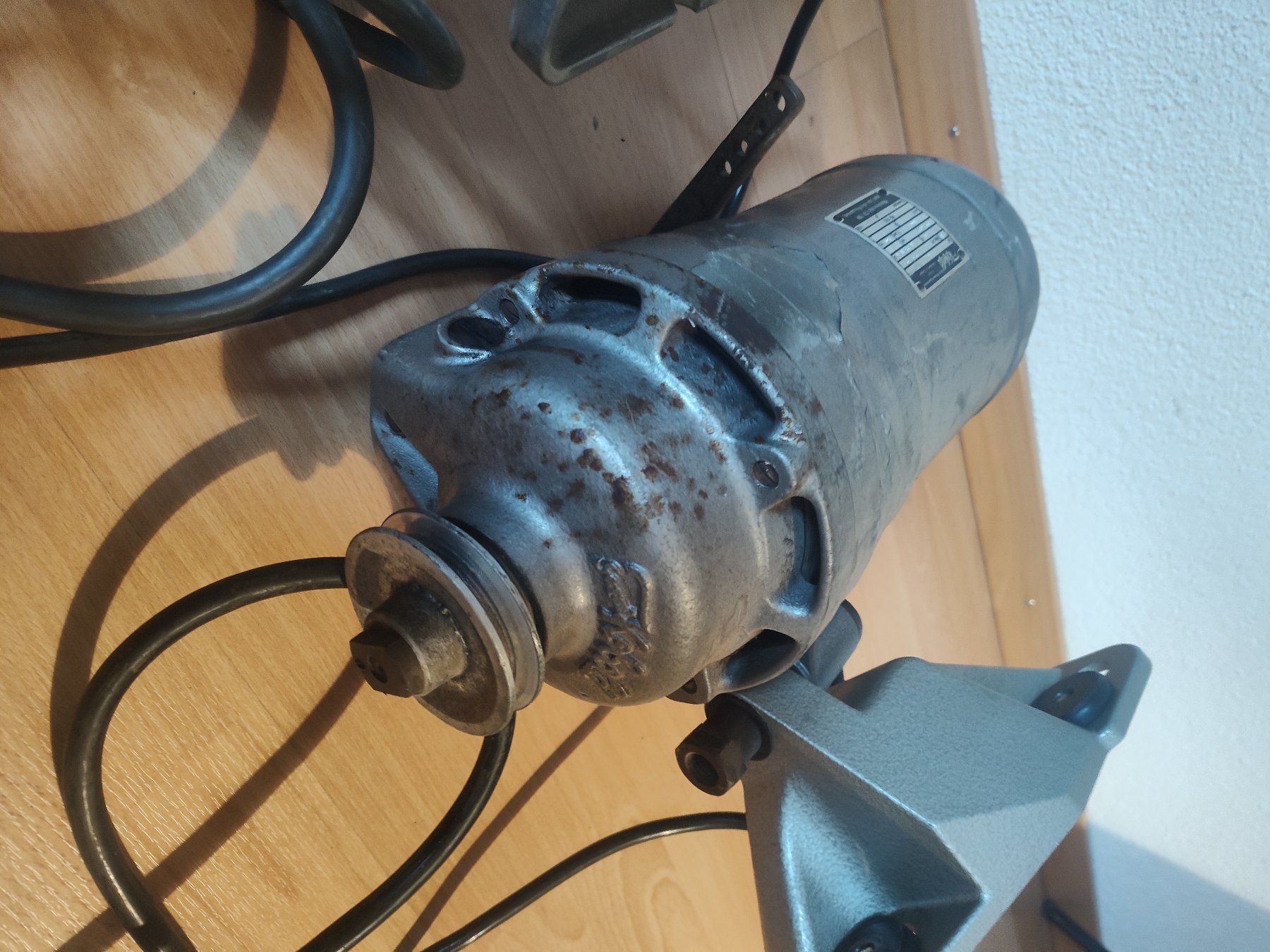 Macchine da cucire: Kobold-Kupplungs-Elektromotor x3 – Usato da Kriens venduto da nejc74 3