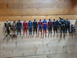 Lot de 13 figurines Avengers, parfait état