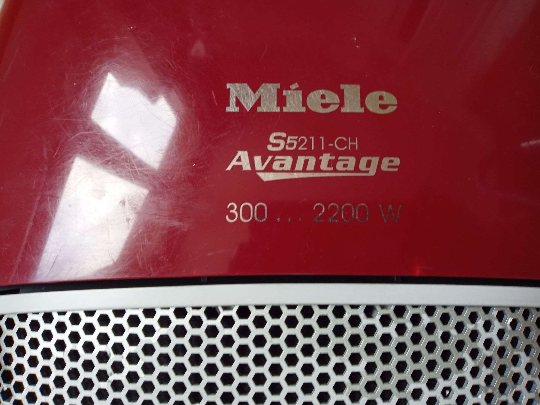 Miele Aspirapolveri & Accessori: Staubsauger Miele S5211-ch   2200w – Usato da Prez-vers-Siviriez venduto da Monija70 8