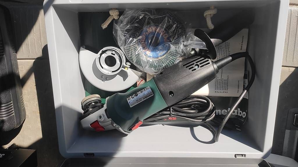 Metabo Tutti gli attrezzi: Meule à disque Metabo robuste et neuve – Nuovo (secondo la descrizione) da Pampigny venduto da nic_575j