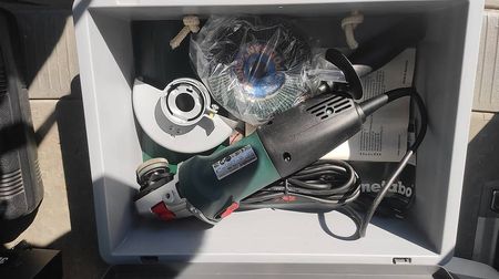 Meule à disque Metabo robuste et neuve