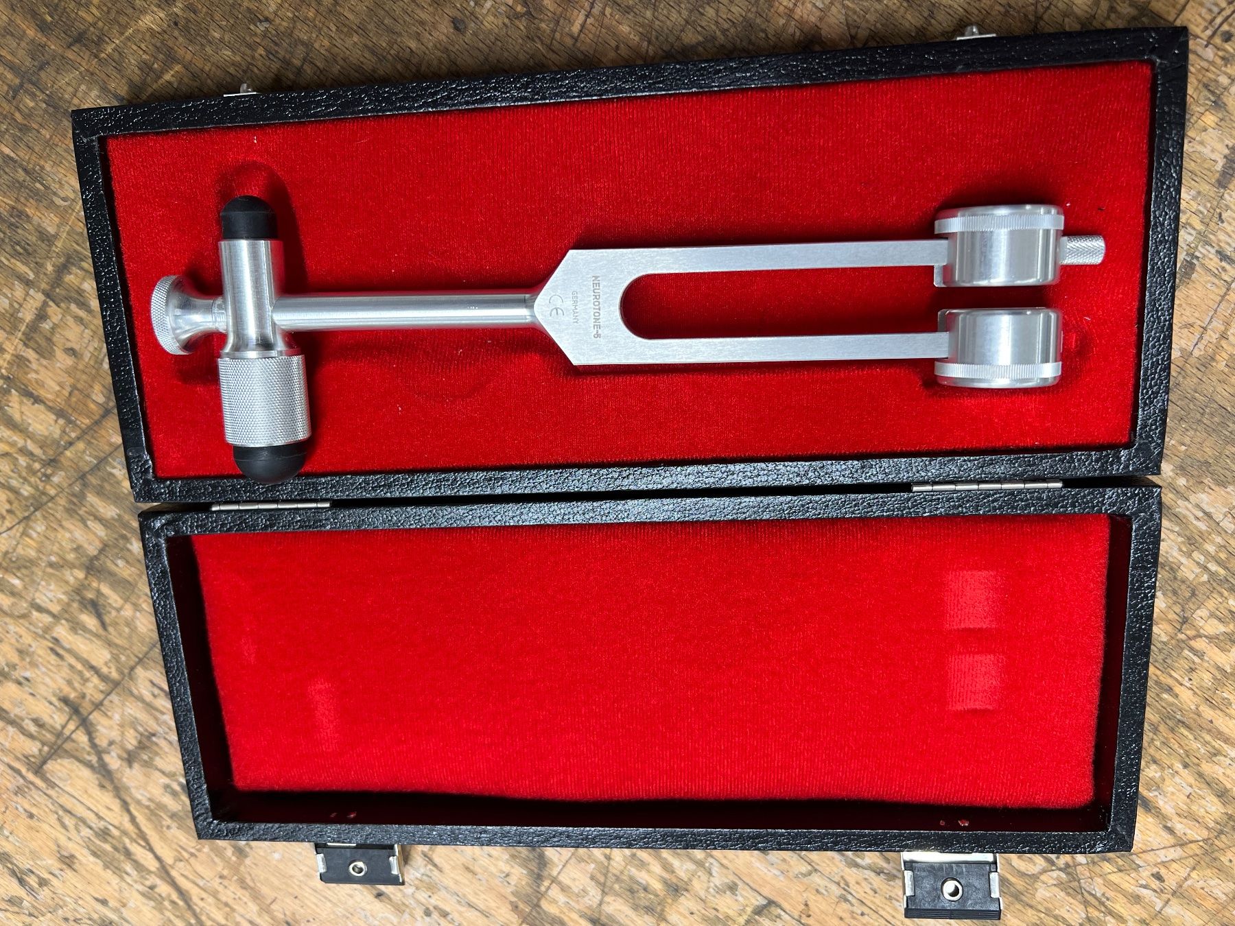 Attrezzature mediche: Stimmgabel Neurotone-5 – Usato da Bern venduto da BaernerBrocki 1
