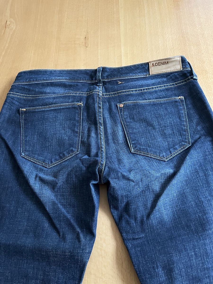 Jeans: Damen Jeans – Gebraucht aus Kirchberg SG von MB409_4x4 2