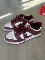 Nike Dunk Low Bordeaux et Blanc, Taille 41, Bon état