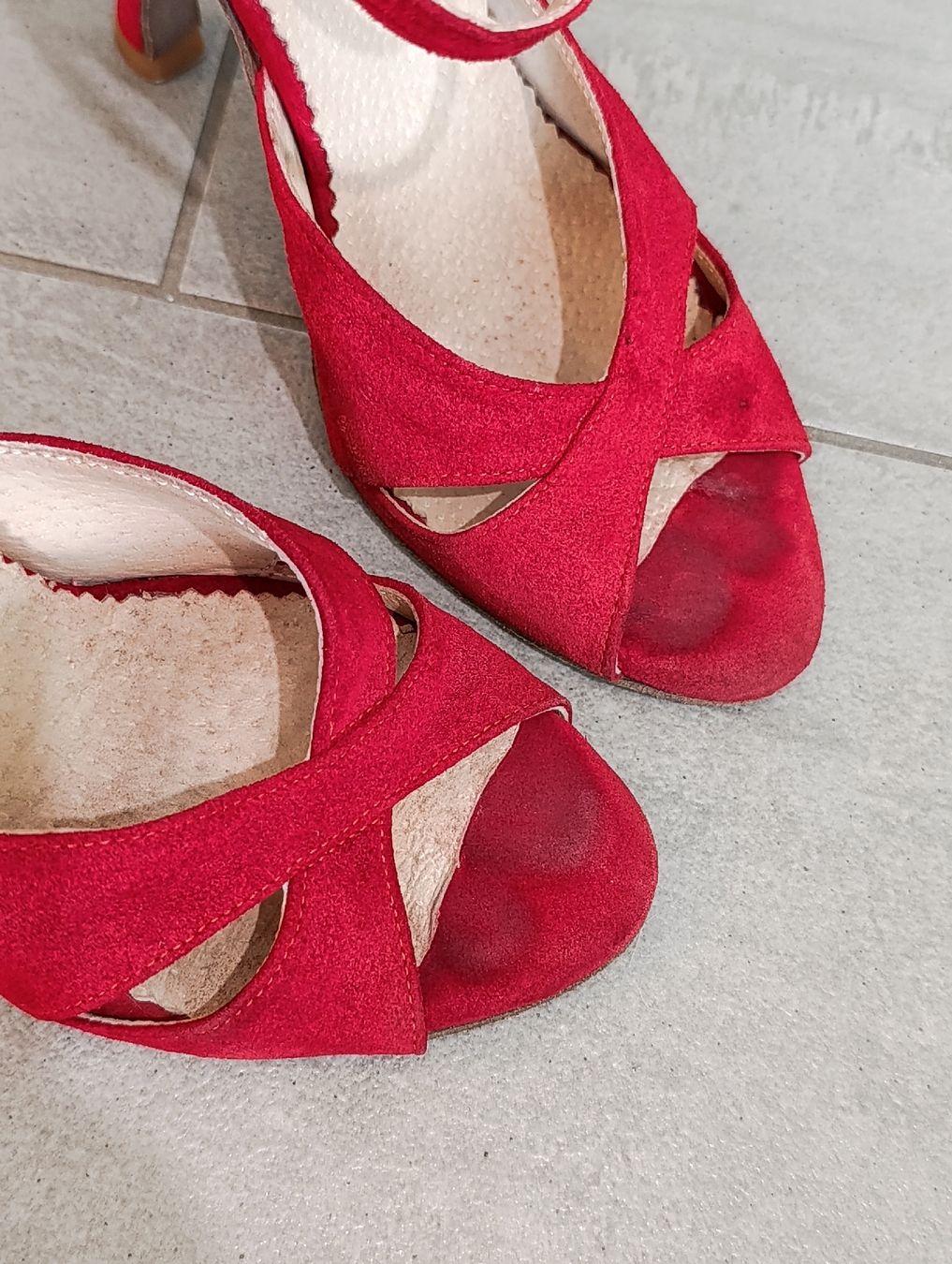 Scarpe da donna: Profi Leder Tanzschuhe Gr. 38. Latino, Salsa, Tango, Batchat – Usato da Domat/Ems venduto da Lorand_ 7